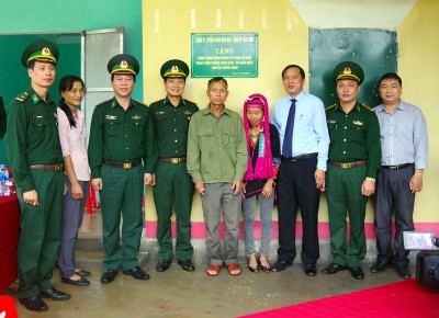 Đồn Biên phòng Bắc Sơn và Công ty Tuyển than Hòn Gai tổ chức lễ khánh thành và bàn giao nhà