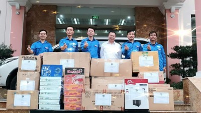 Các vật phẩm vận động do CBCNV ủng hộ