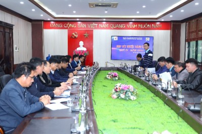 Quang cảnh buổi họp xét duyệt sáng kiến quý 4 năm 2023