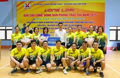 Ảnh Đoàn VĐV của Công ty tham gia vòng loại khu vực Hạ Long năm 2025