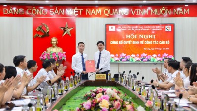 Công ty Tuyển than Hòn Gai - Vinacomin tổ chức công bố Quyết định của Tổng giám đốc Tập đoàn TKV về công tác cán bộ