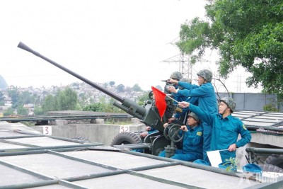 Đại đội Pháo phòng không 37mm Đặng Bá Hát, Ban CHQS Công ty Tuyển than Hòn Gai-Vinacomin, hăng say huấn luyện.