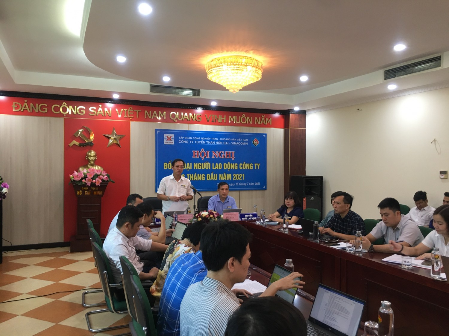 giam doc pham van hoa tra loi kien nghj