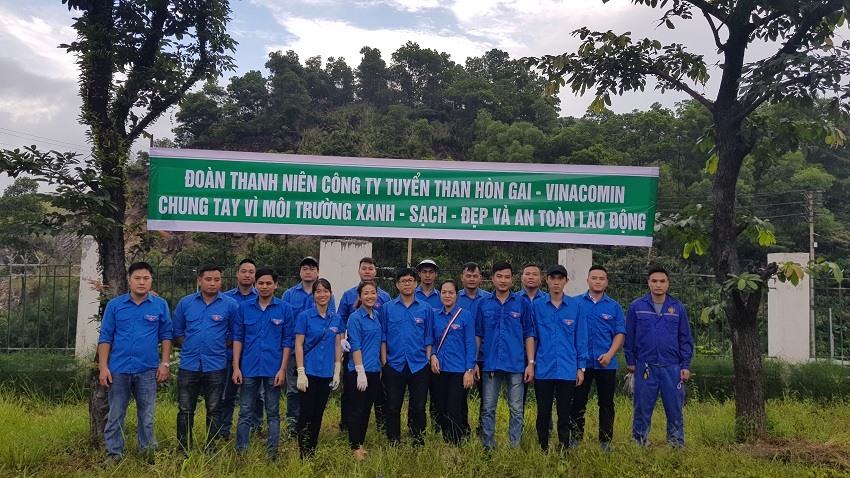 ĐOÀN THANH NIÊN CÔNG TY- CHUNG TAY VÌ MÔI TRƯỜNG SANH- SẠCH - ĐẸP VÀ AN TOÀN LAO ĐỘNG
