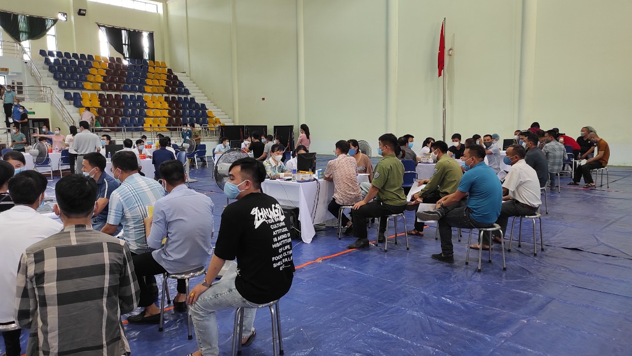 CÔNG TY TUYỂN THAN HÒN GAI TRIỂN KHAI KẾ HOẠCH TIÊM CHỦNG VẮC XIN PHÒNG COVID-19