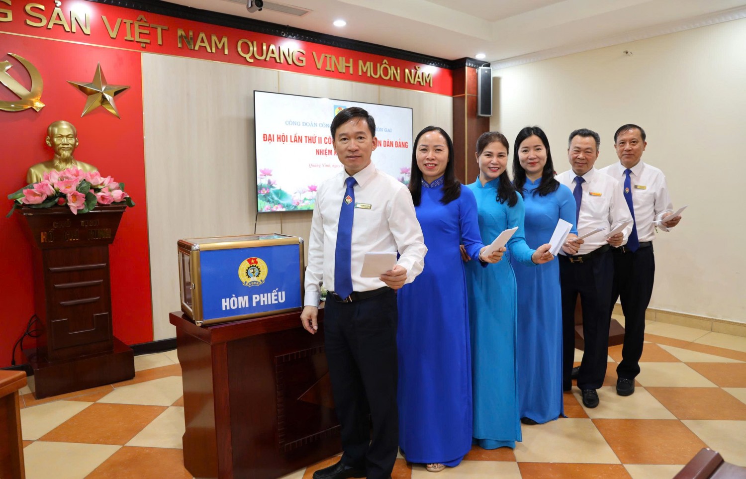 z7093589270733 f8b0da38715d42bc55ca1e06bbfea56d