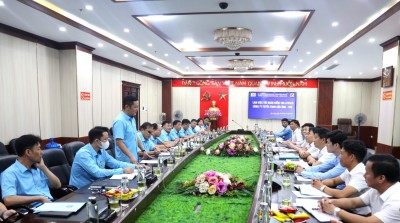 Đ/c Đỗ Ngọc Tú - Phó Giám Công ty Tuyển than Hòn Gai - Vinacomin báo cáo kết quả thực hiện công tác ATVSLĐ năm 2023