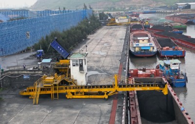 Khí thế thi đua lao động sản xuất ngay từ ngày đầu năm mới