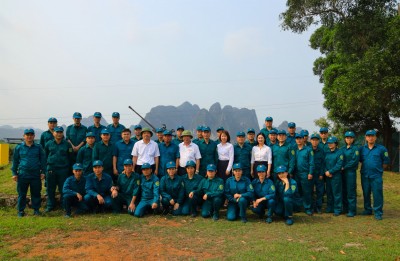 BCH Quân sự Công ty chụp ảnh lưu niệm với cán bộ, chiến sĩ tự vê trước khi vào huấn luyện