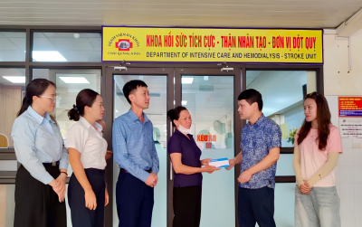 Toàn cảnh hoạt động sản xuất tại vùng chuyển tải than Hòn Nét.