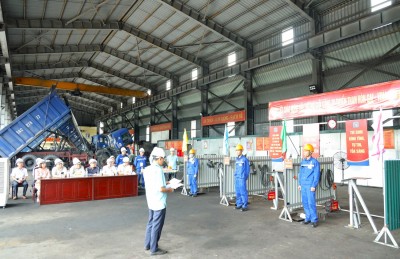 Đoàn kiểm tra của TKV trực tiếp kiểm tra công tác tổ chức thi thực hành nghề hàn điện