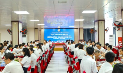 Không khí đầm ấm, phấn khởi tại bữa ăn Công đoàn dành cho cán bộ, công nhân, người lao động Công ty