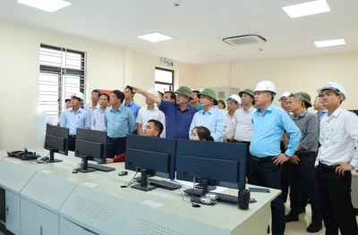Phân xưởng Tiêu thụ đẩy mạnh thi đua lao động sản xuất, quyết tâm hoàn thành sản lượng than xuất 1,021 triệu tấn trong tháng 8/2026