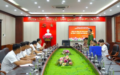 Phân xưởng Tiêu thụ đẩy mạnh thi đua lao động sản xuất, quyết tâm hoàn thành sản lượng than xuất 1,021 triệu tấn trong tháng 8/2026