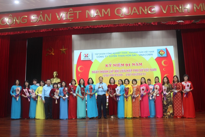 Công đoàn Công ty Tuyển Than Hòn Gai đã tổ chức Hội nghị Tổng kết Thực hiện Nghị quyết 66-BCH và chỉ thị 03 CT- TLĐ về phong trào thi đua Giỏi việc nước, Đảm việc nhà”.