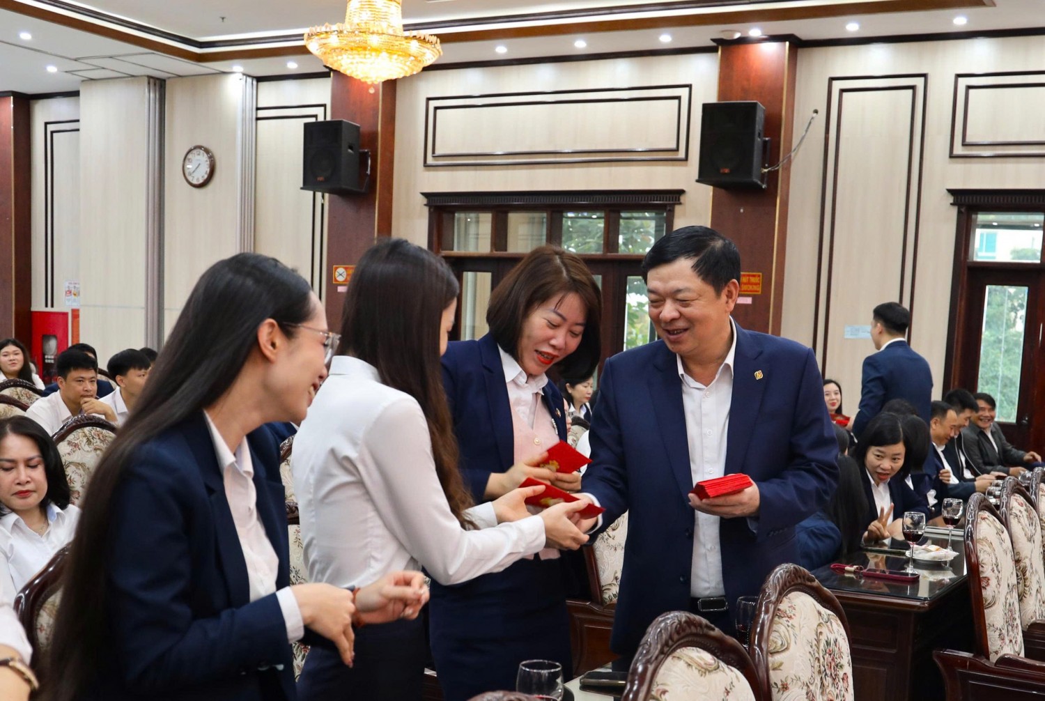 z7555851682880 a036884d37ace07d48ea50b87f4438f1